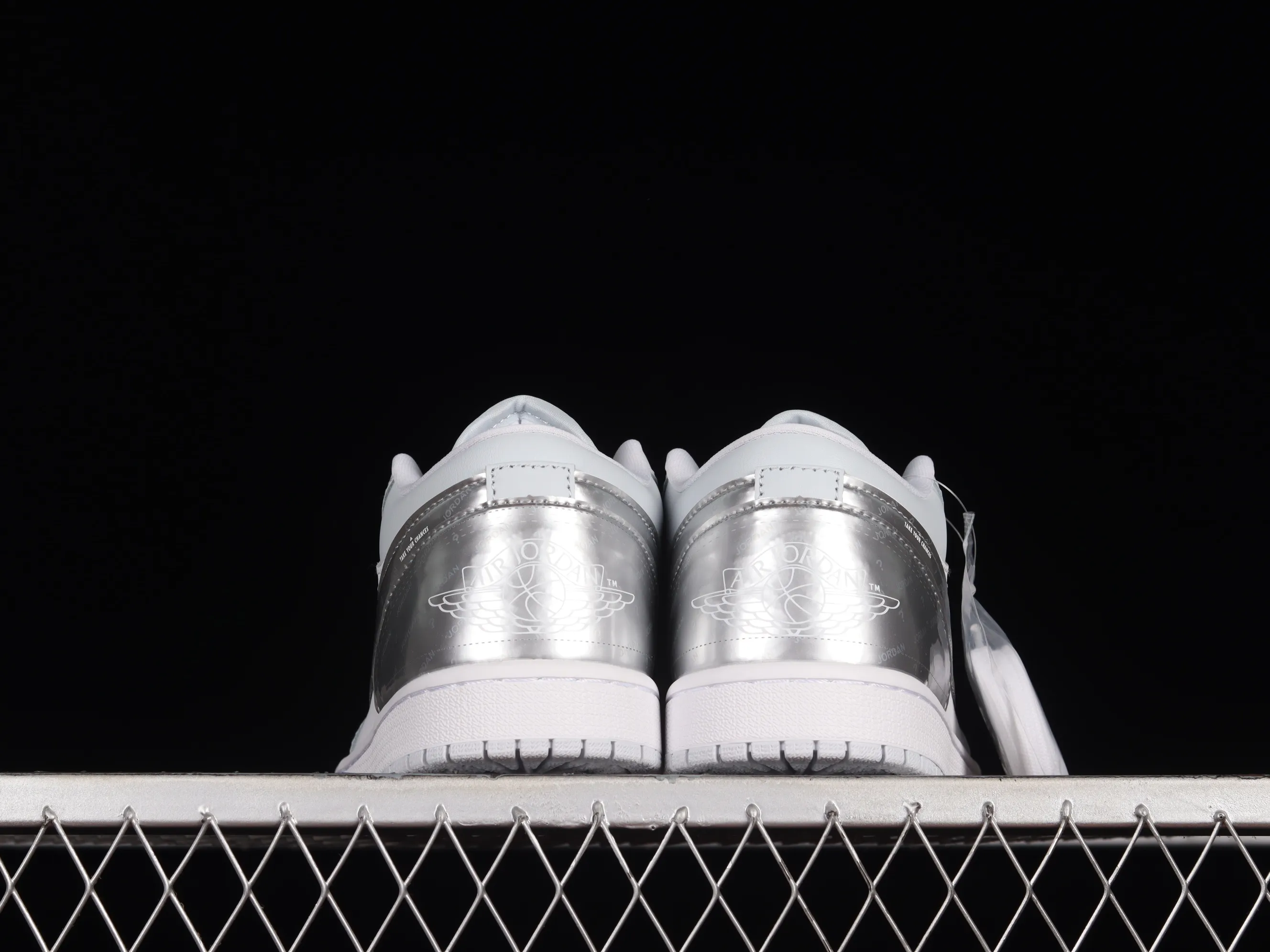 All Categories Air Jordan Jordan Series Basketball Shoes Air Jordan 1 Low Z Edition Air Jordan 1 Low "Gcel" AJ1 Joe 1 Silver Sports Culture Basketball Shoes DX6070-101